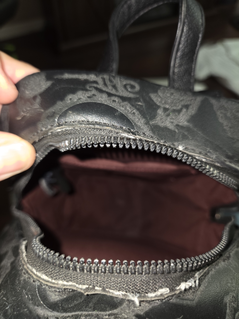 Interview With The Vampire Coffin Mini Backpack BY HER UNIVERSE - Picture 7 of 7
